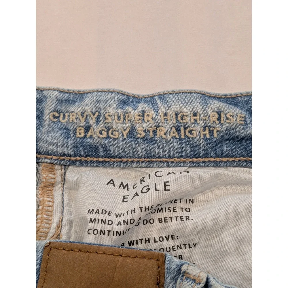 American Eagle Curvy Super High Rise Baggy Straight Jeans Light Wash 10 X-Long - Picture 11 of 14